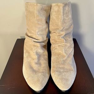 Genuine Suede Beige Mid Calf Booties Slouchy Upper Women’s Size 9 Lightly Worn